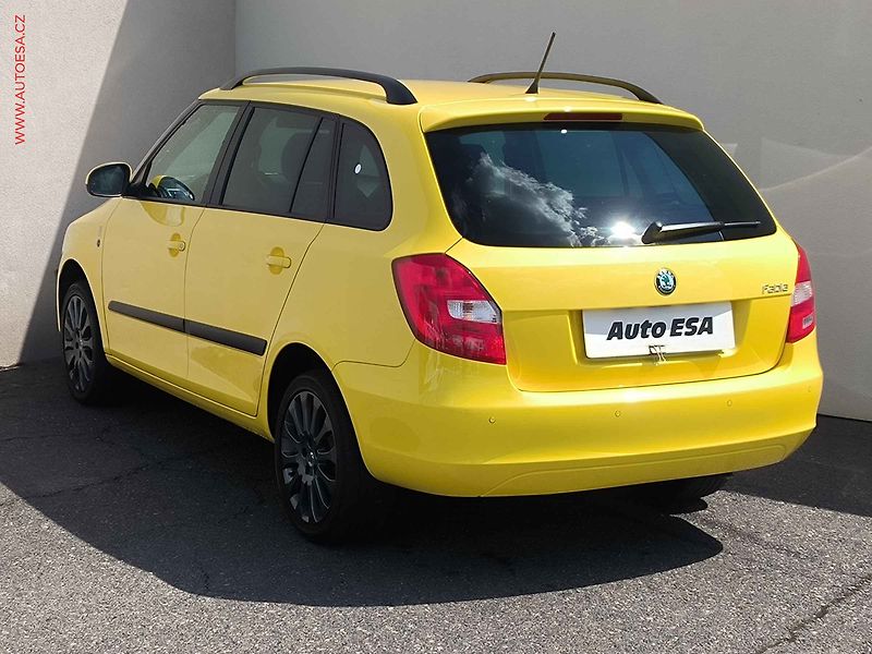 Škoda Fabia (2013) 1.2 TSi, Style, +ALU - fotka 6 z 17