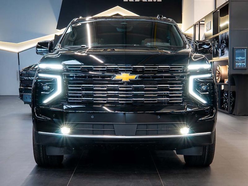 Chevrolet Suburban (2026) 6.2 V8 High Country 2026 - fotka 13 z 47