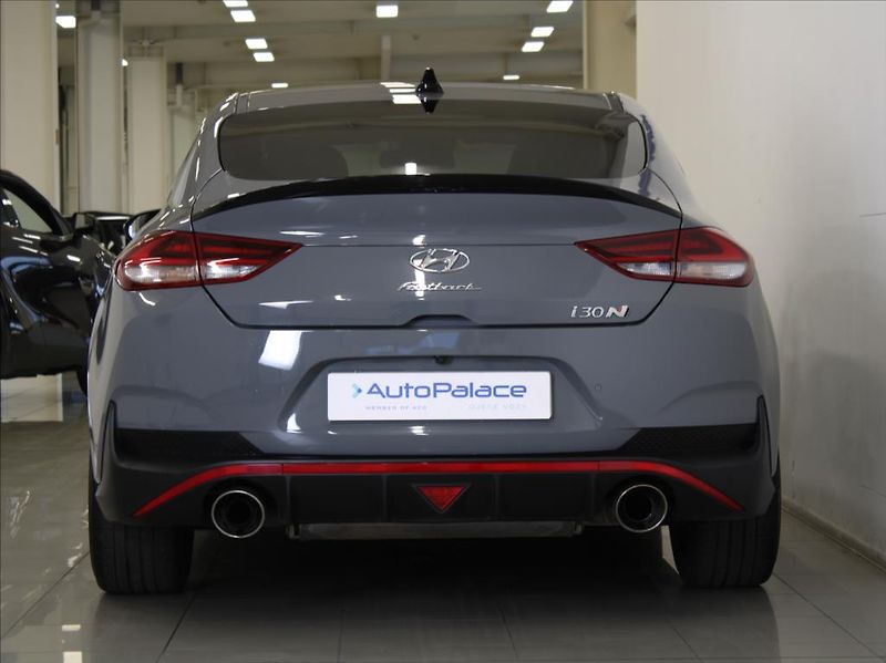 Hyundai i30 2,0 T-GDi DCT N-Perf. 32tkm! Č - fotka 4 z 27