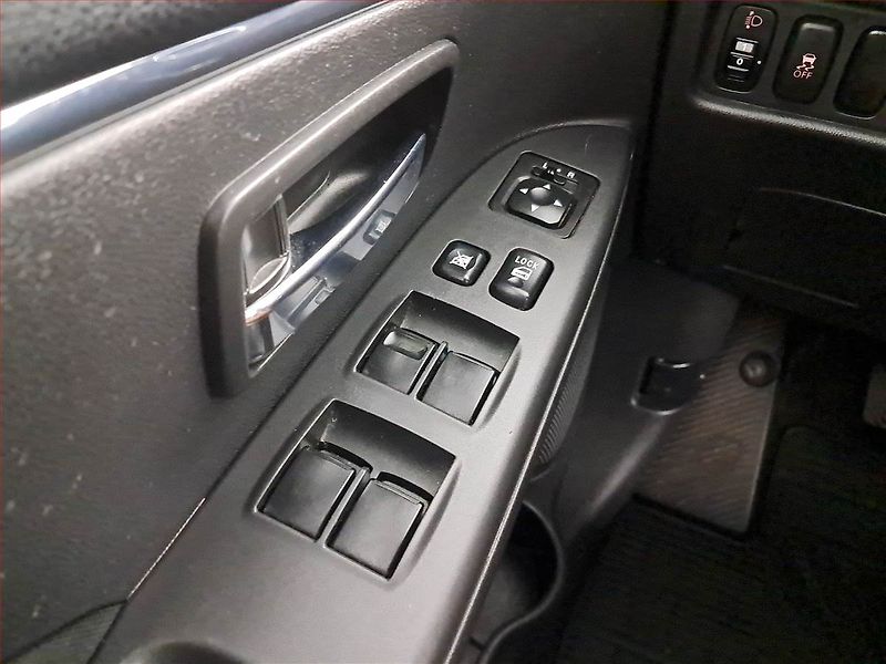 Mitsubishi ASX (2017) 1.6 MIVEC, LPG, Navi, Tempomat - fotka 16 z 25