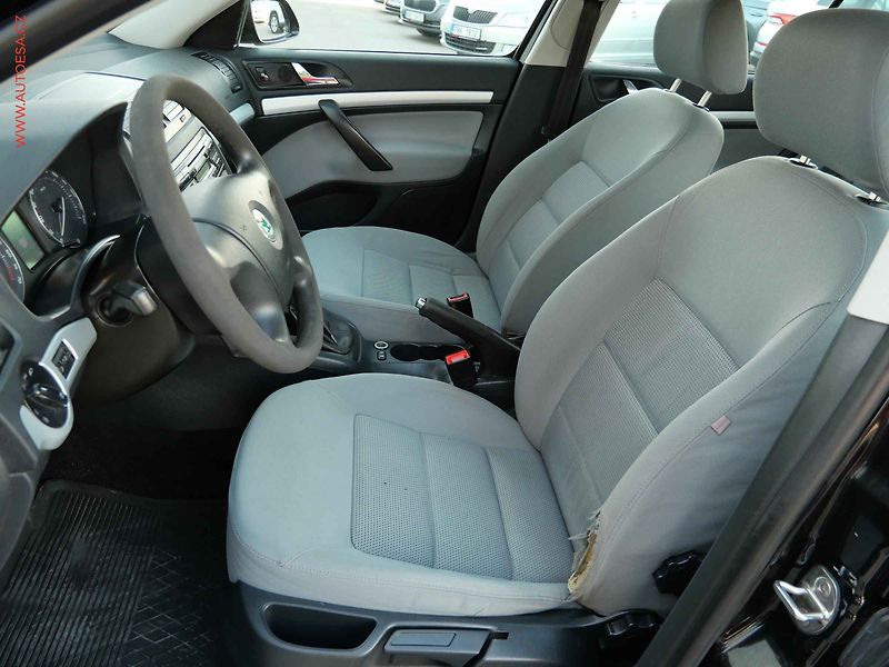 Škoda Octavia (2008) 1.6 MPi, ČR, AC, tažné - fotka 9 z 14