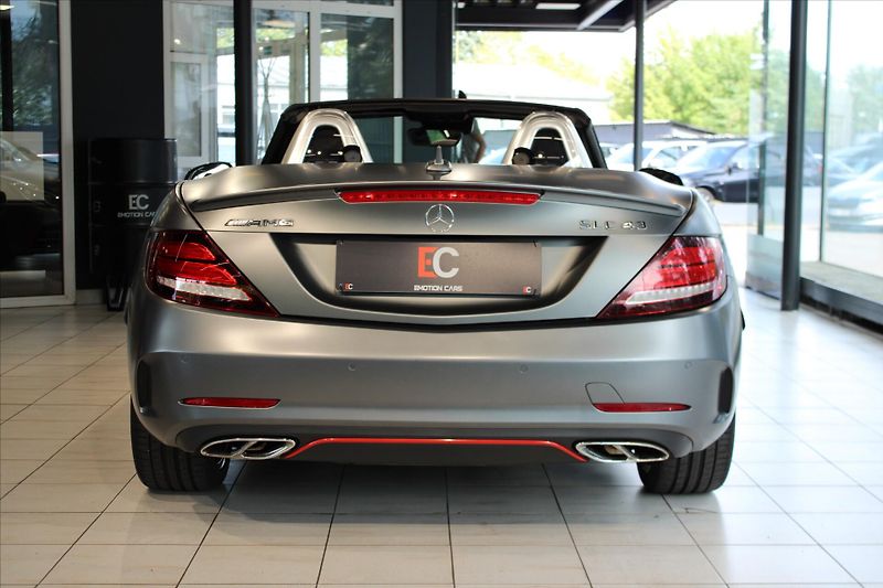 Mercedes-Benz SLC 43 AMG Roadster 287kW/Performa - fotka 5 z 35