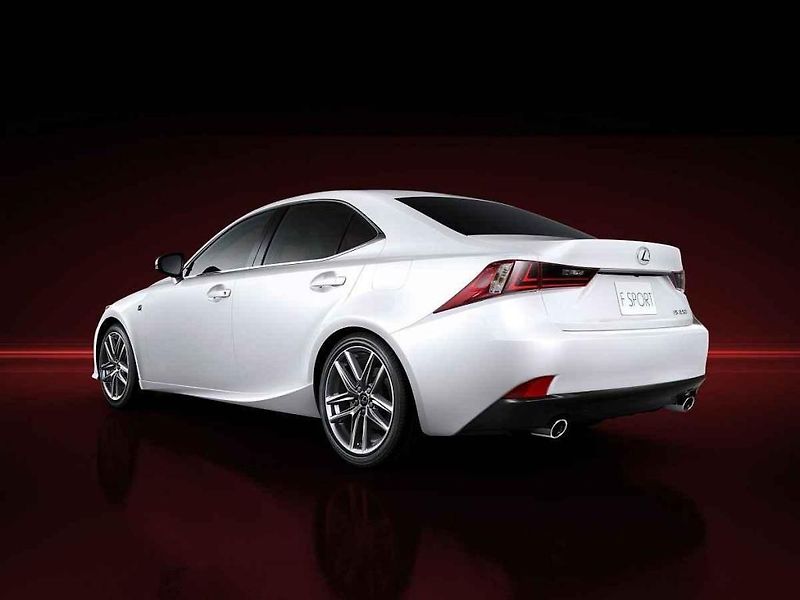 Lexus IS