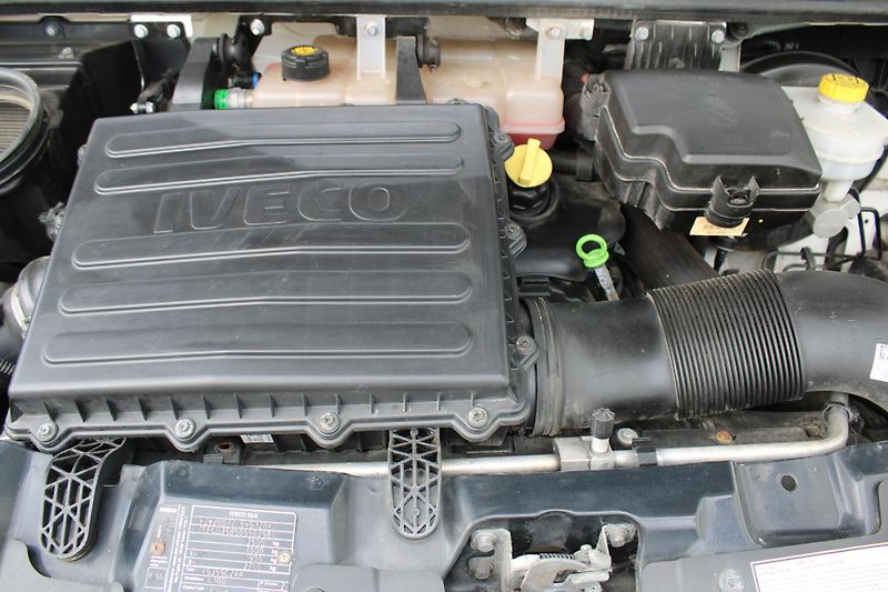 Iveco Daily 35S160 2,3 Hi-Matic XXL 18cm3 - fotka 21 z 22