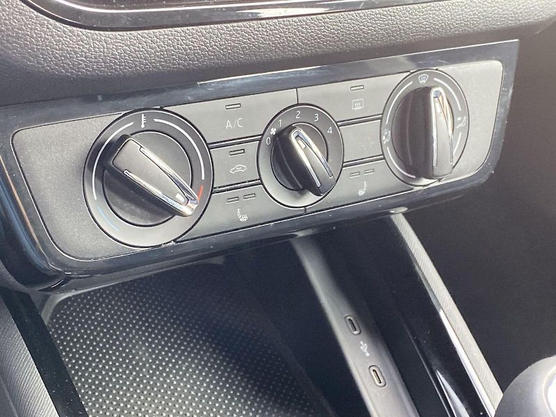 Škoda Scala (2025) 1.0 TSI Selection - fotka 12 z 31