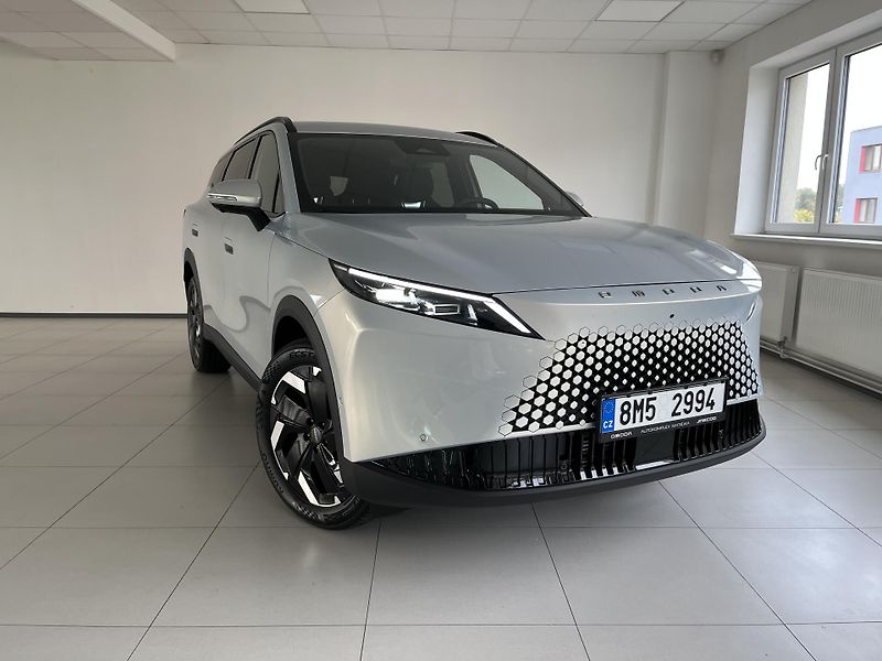 Omoda 7 (2026) 1.6 TGDI PREMIUM - fotka 3 z 25