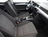 Volkswagen Passat (2020) Business 2.0 TDI, Automat - náhled 7