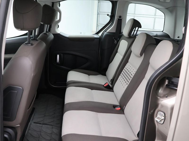 Citroën Berlingo 1.6 HDI 92k Multispace KlimaCZ - fotka 14 z 28