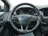 Ford Focus (2017) 1.5 EB, ČR, Titanium - náhled 11