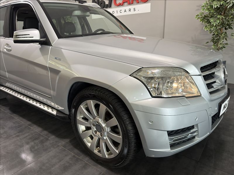 Mercedes-Benz GLK 2,2   220CDI AUTOMAT BI-XEN - fotka 30 z 31
