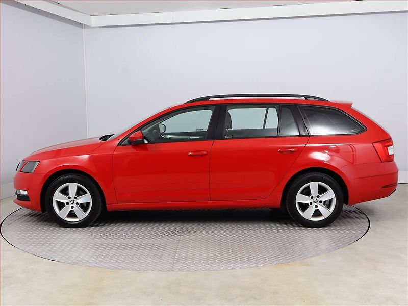 Škoda Octavia (2017) Ambition 1.6 TDI, Serv.kniha - fotka 3 z 14