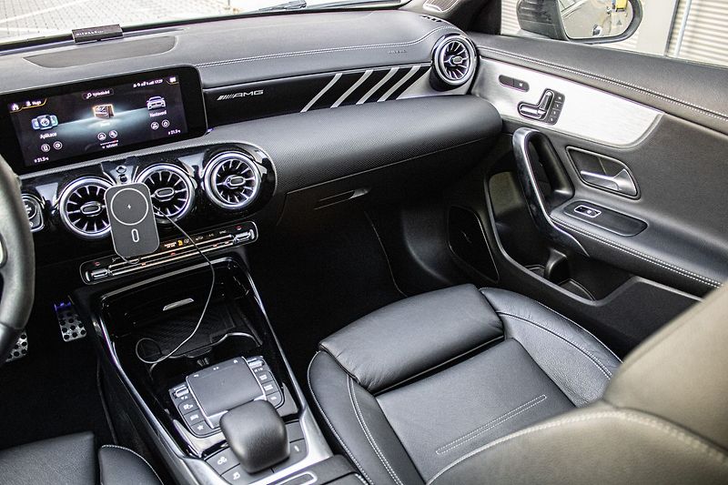 Mercedes-Benz CLA - fotka 45 z 47