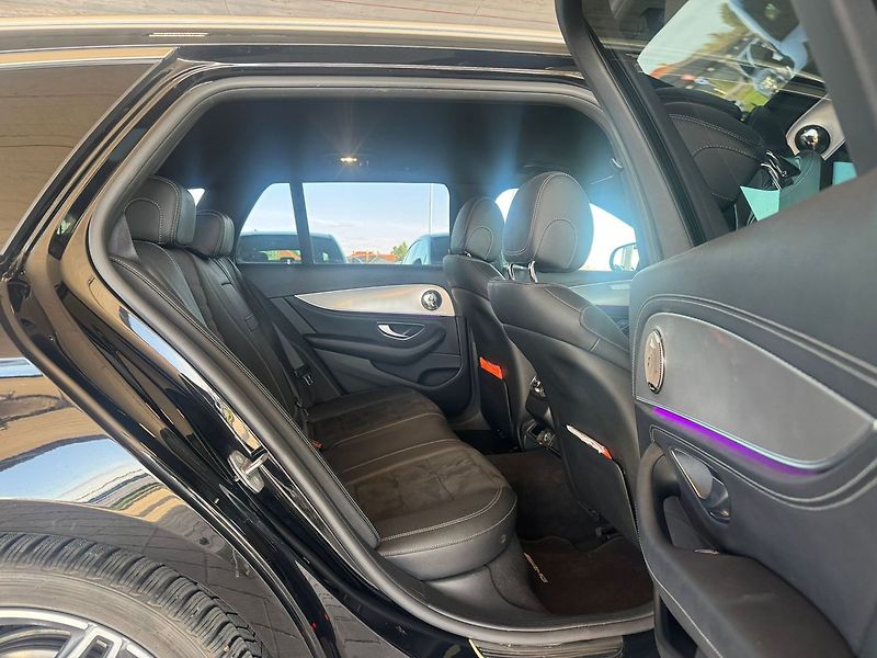 Mercedes-Benz Třídy E 220d kombi - fotka 11 z 13