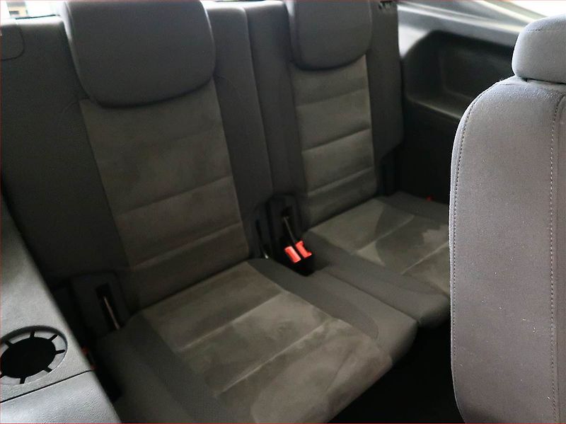 Volkswagen Touran (2014) 2.0 TDI, Automat, 7 míst - fotka 16 z 18