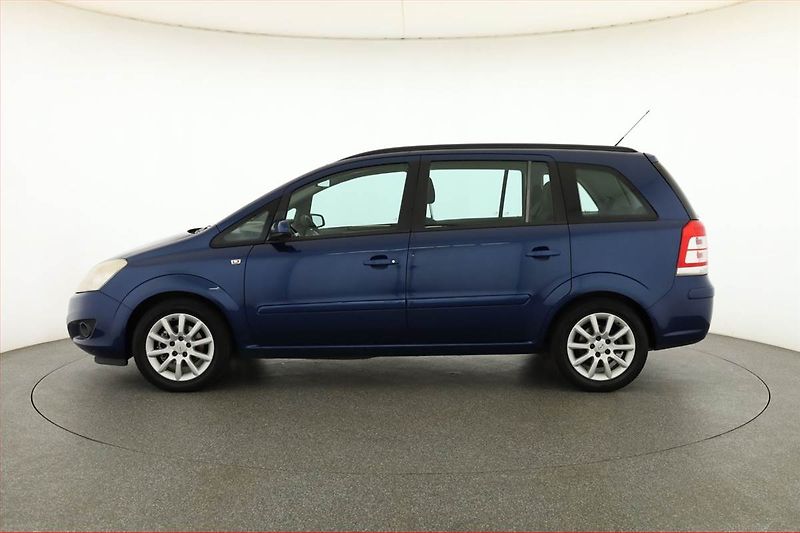 Opel Zafira (2008) 1.8, 7 míst, po STK, Tažné - fotka 3 z 18