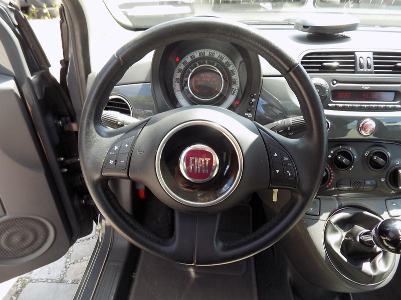 Fiat 500 1,2I 51 KW LOUNGE PANORAMA - fotka 30 z 38