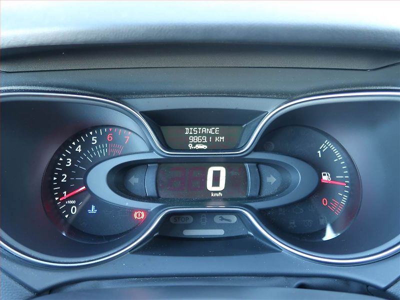 Renault Captur (2017) Intens 1.2 TCe, Serv.kniha - fotka 11 z 19