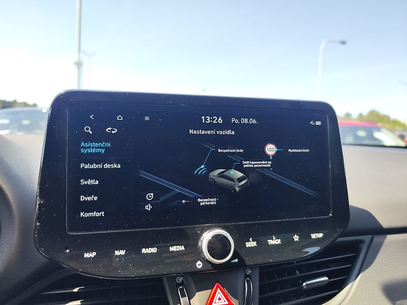 Hyundai i30 1.0 T-GDi/74kW Smart Climate - fotka 14 z 31