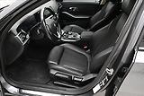 BMW Řada 3 2,0 320d 140 kW SportTouring S - náhled 13