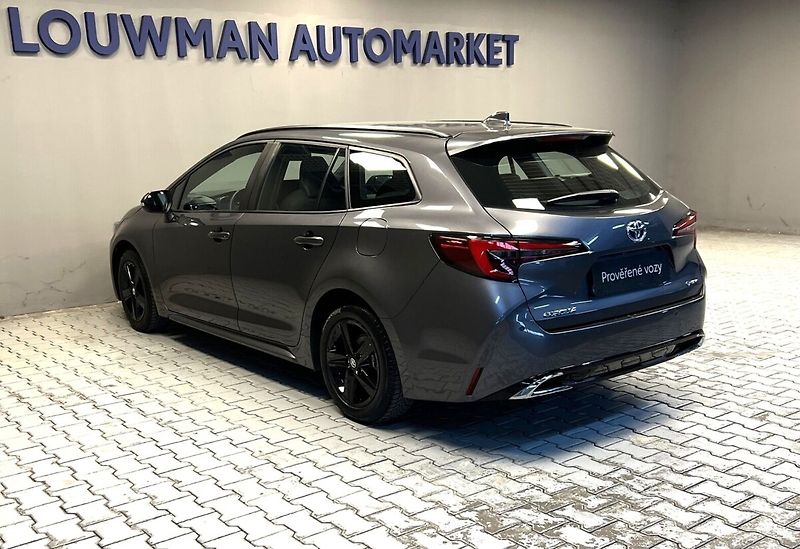 Toyota Corolla TS 1,8 Hybrid AT COMFORT TECH - fotka 15 z 16