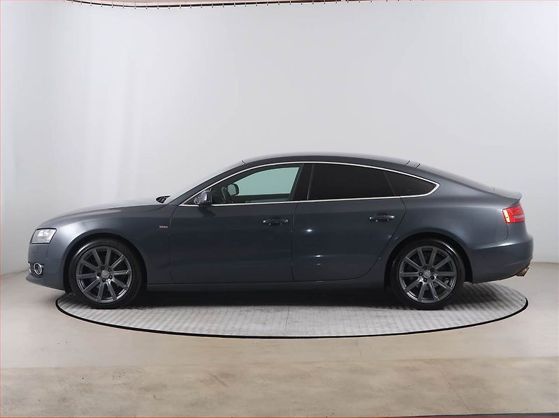 Audi A5 (2010) 2.0 TFSI, 4X4, Automat - fotka 3 z 15