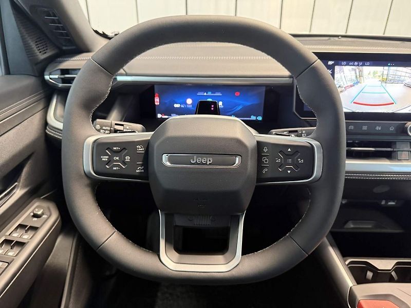 Jeep Compass (2026) Summit e-Hybrid Plug-in 225k e - fotka 8 z 24
