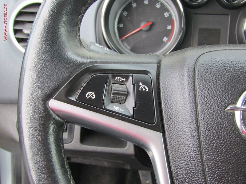 Opel Meriva (2011) 1.4T, AC, temp, park.asist - fotka 15 z 16