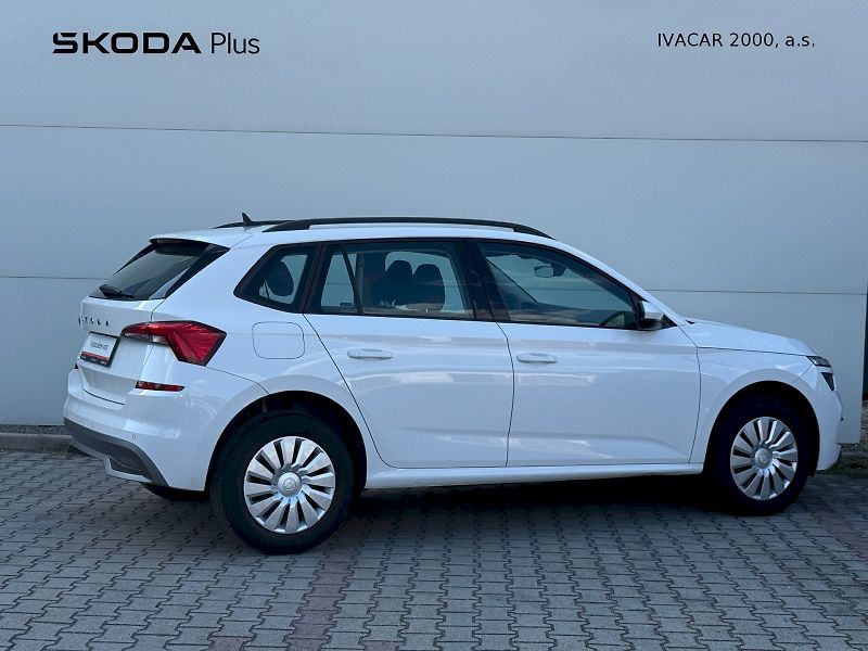 Škoda Kamiq (2022) 1.0 TSI 81 kW Ambition - fotka 2 z 21