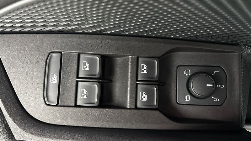 Škoda Octavia 1.5 TSI E-Tec DSG Style - fotka 20 z 24