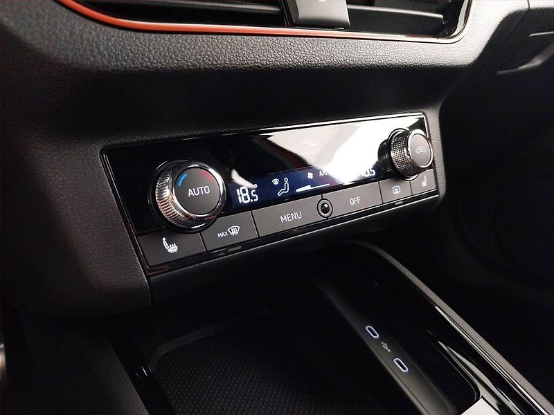 Škoda Scala (2021) Monte Carlo 1.0 TSI - fotka 13 z 23