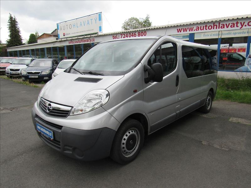 Opel Vivaro 2,0 CDTi 9 míst - fotka 1 z 27