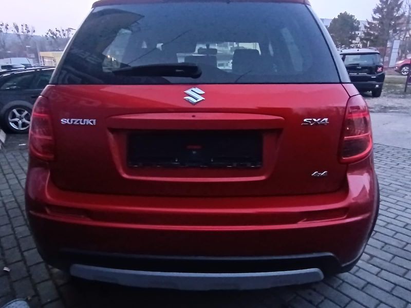 Suzuki SX4 1,6VVTi/88kW, 4x4, model 2013 - fotka 4 z 11