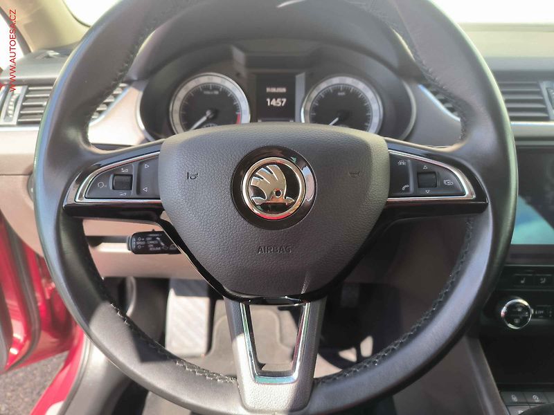 Škoda Octavia (2017) 2.0TDi 4x4, ČR, L&K, DSG - fotka 20 z 24