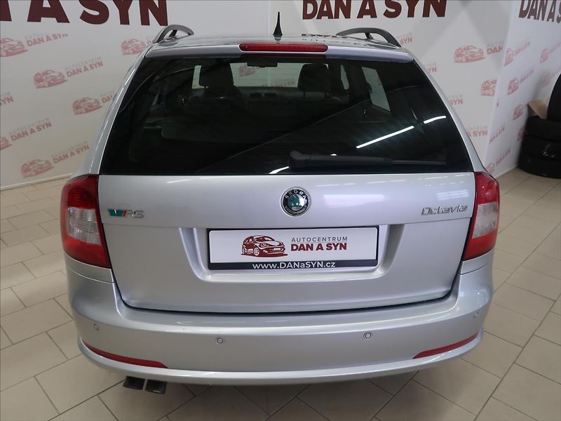 Škoda Octavia 2,0 TDI CR RS nezávislé topení - fotka 5 z 29