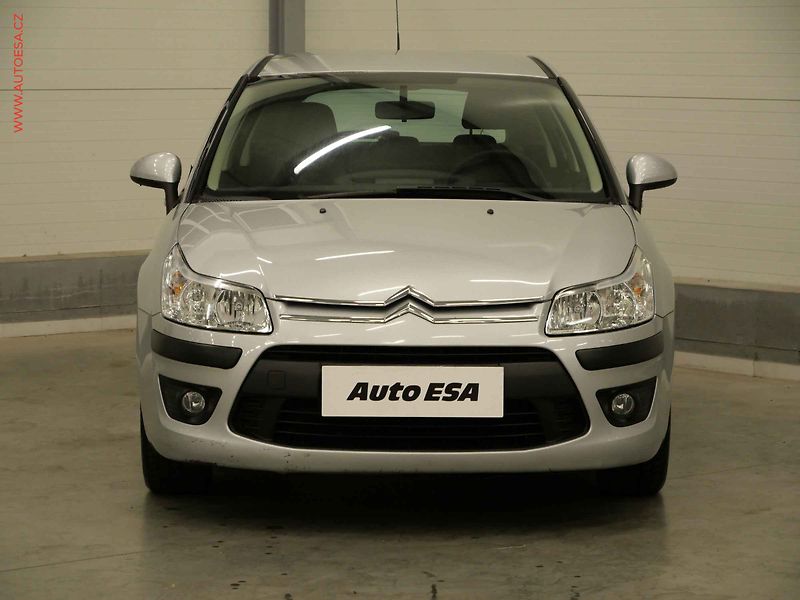 Citroën C4 (2009) 1.4i, 2.maj,ČR, AC, temp - fotka 2 z 20