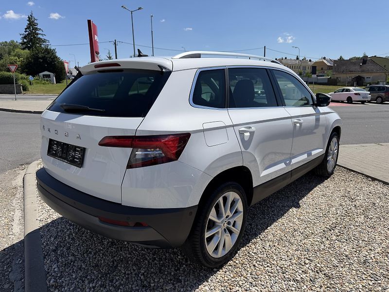 Škoda Karoq 1,5 TSi/110kW DSG - STYLE,TZ,. - fotka 7 z 88