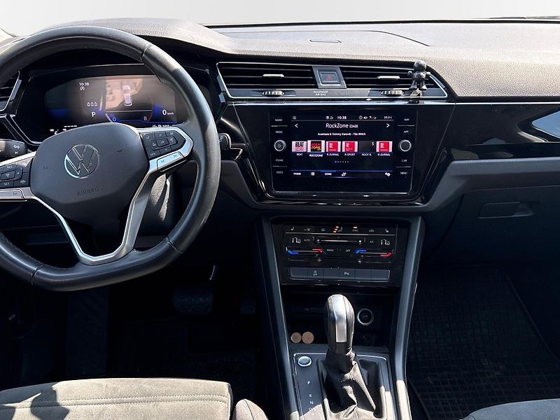 Volkswagen Touran (2023) 1.5 TSI 110 kw REZERVACE - fotka 5 z 25