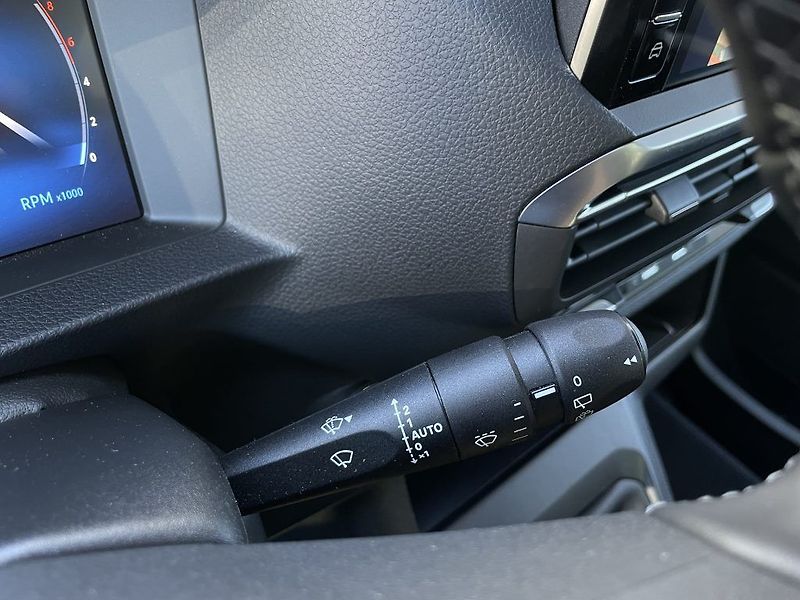 Toyota ProAce Verso Executive Skyview kůže - fotka 25 z 28