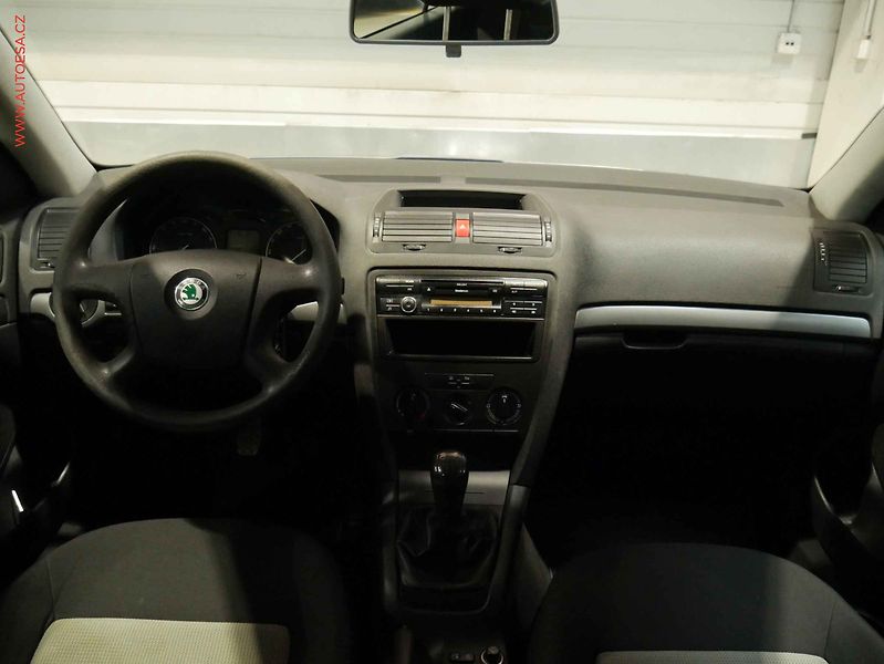 Škoda Octavia (2008) 1.9 TDi, Klima - fotka 8 z 15