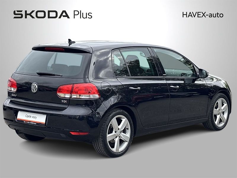 Volkswagen Golf (2012) 1.6 TDI Trend - fotka 2 z 30