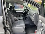 Volkswagen Touran 1,6 TDi  Navigace,Climatronic - náhled 28