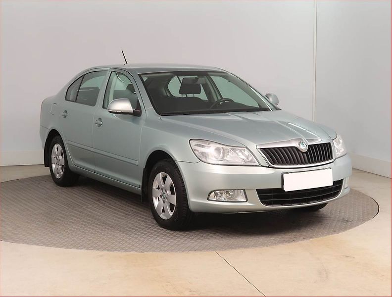 Škoda Octavia (2011) Ambiente 1.4 TSI, Serv.kniha - fotografie inzerátu