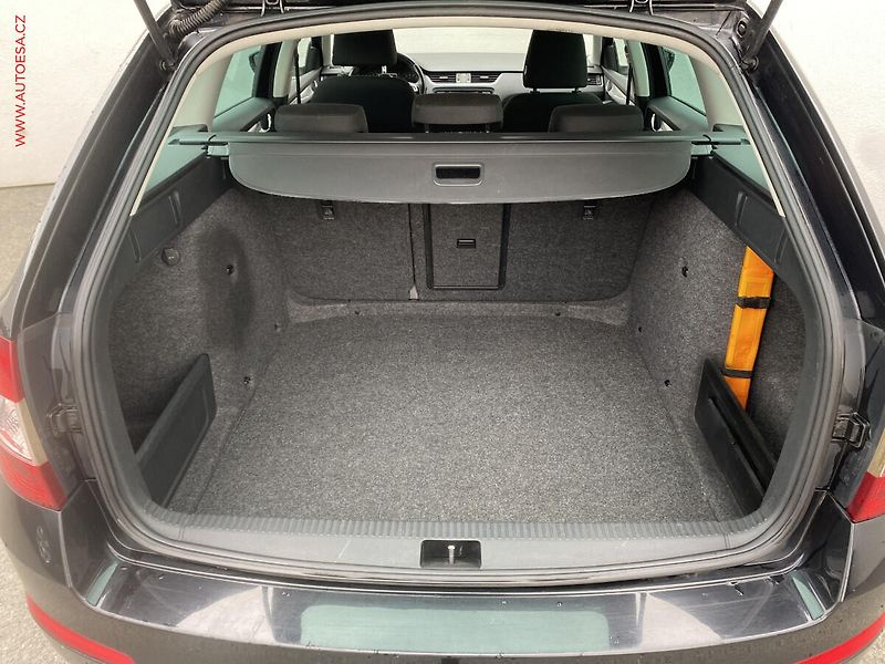 Škoda Octavia (2014) 2.0 TDi, Ambiente, DSG - fotka 7 z 18