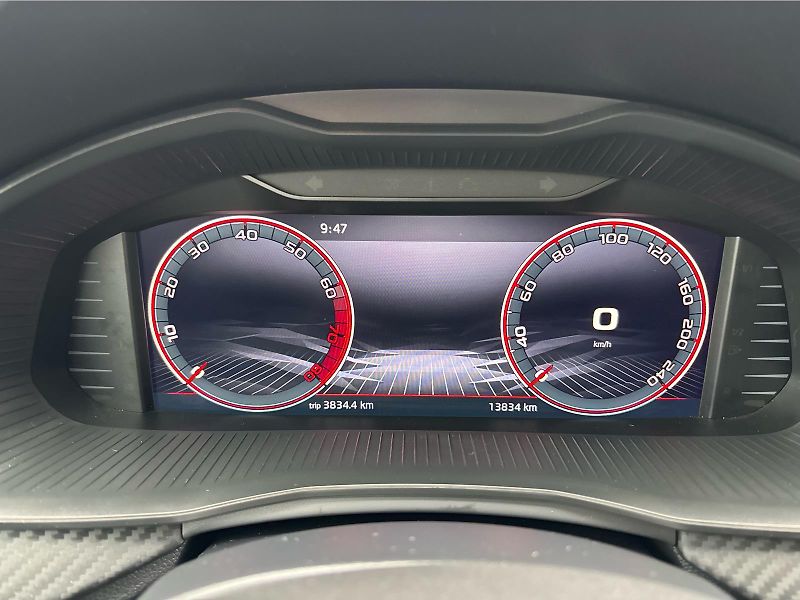 Škoda Scala 1,0 TSI 85 kW MONTE CARLO DSG - fotka 13 z 30