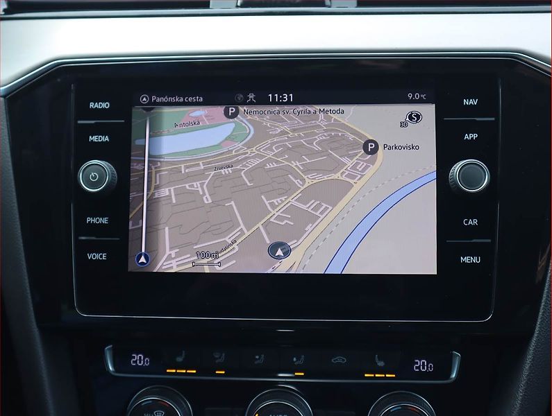 Volkswagen Passat (2019) 2.0 TDI - fotka 13 z 23