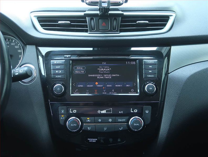 Nissan Qashqai (2019) 1.3 DIG-T, Serv.kniha, Navi - fotka 12 z 18
