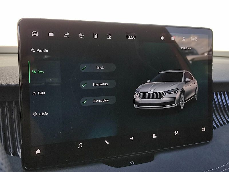 Škoda Superb (2025) iV SportLine 1,5 Tsi 150 Kw DS - fotka 11 z 47