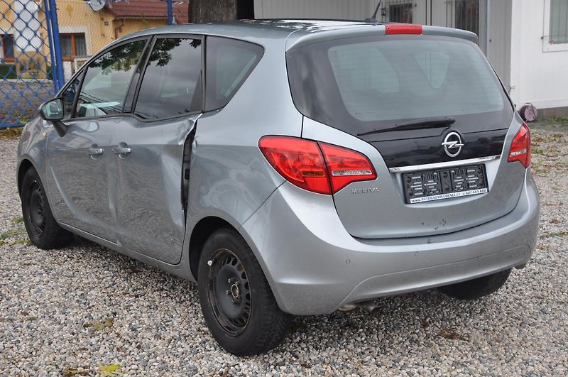 Opel Meriva 1.4i 16V 74kW - fotka 4 z 14