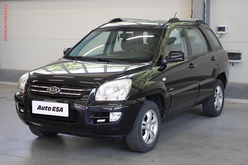 Kia Sportage (2005) 2.0i 4x4, AC, temp, tažné - fotka 3 z 20