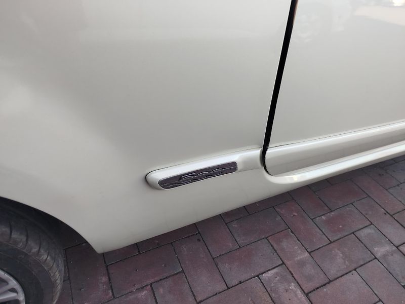 Fiat 500 (2011) Cabtio 0.9 - fotka 18 z 27